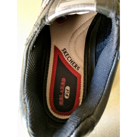 Skechers Shoe Mens Size 10 Black Leather Relaxed Fit Loafer Slip On Sneakers - Picture 4 of 7